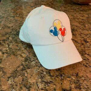 Disney Parks Hat (white)